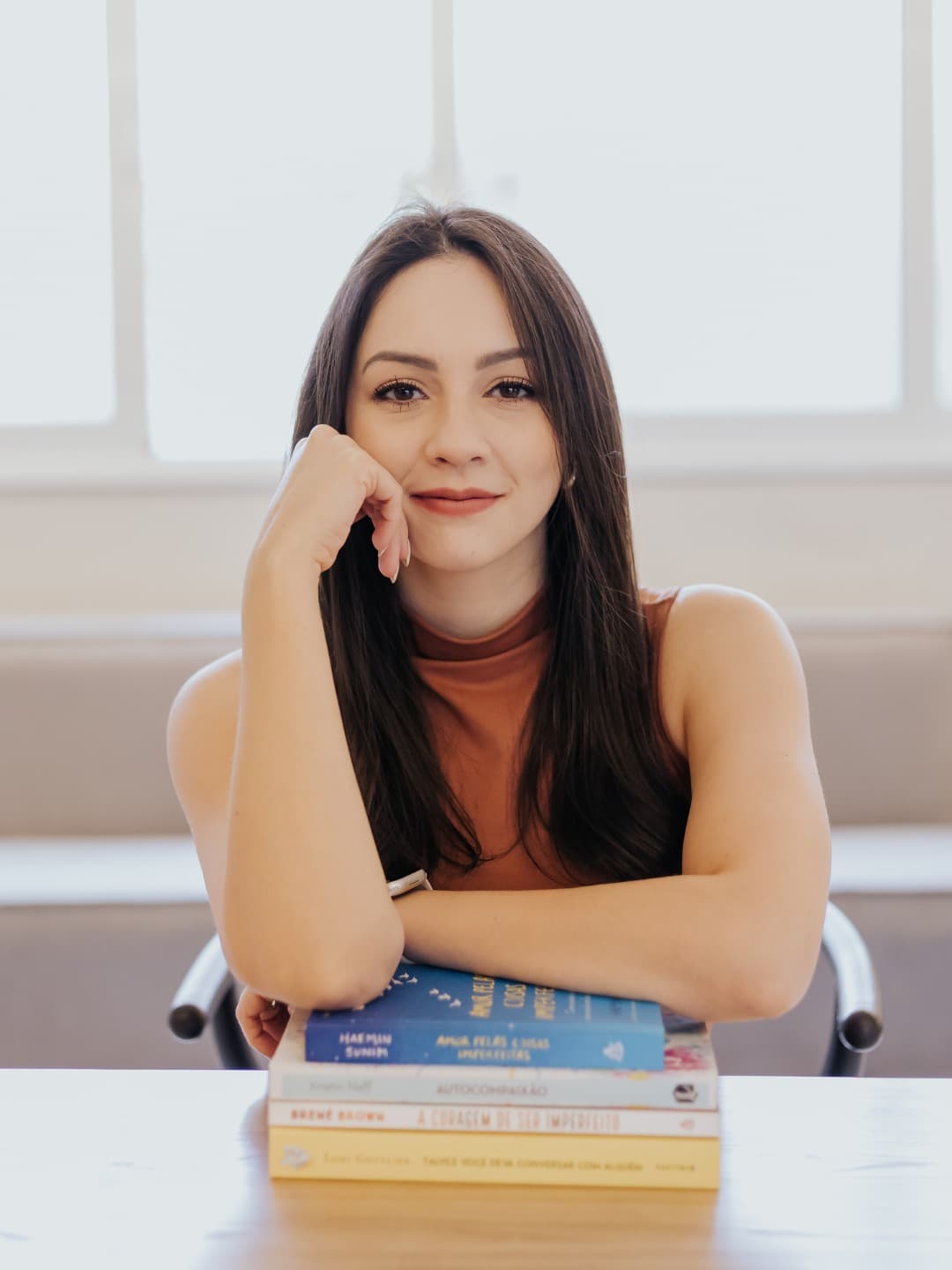 Carollyne Oliveira — Psicóloga na Viver Psicanálise
